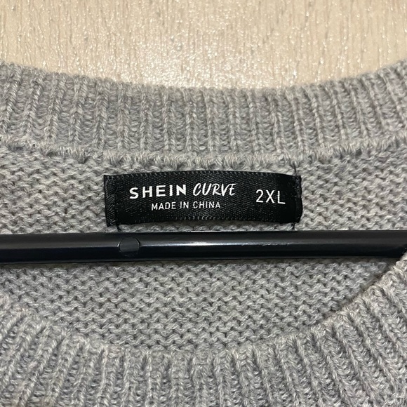 Sweater Vest with Side Buttons and Split Hem - SHEIN Size 2XL - Picture 5 of 7